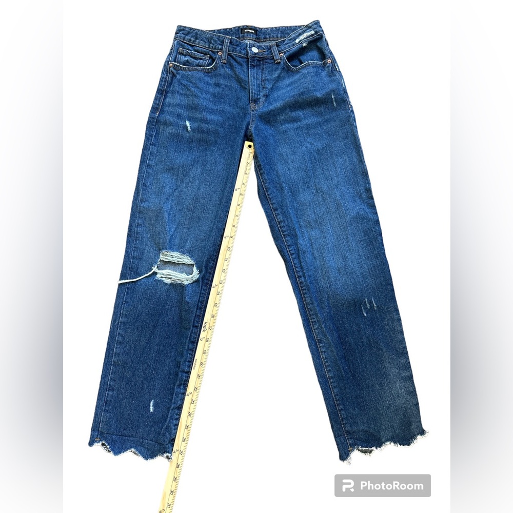 Express Mid Rise Dark Wash Raw Hem Boyfriend Jeans - Picture 5 of 9
